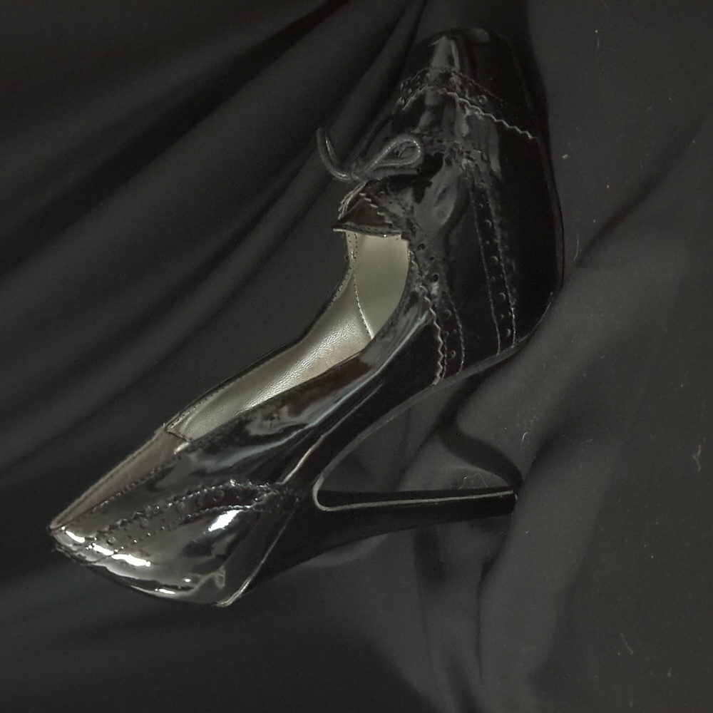 Black stiletto heels - Picture 10 of 12
